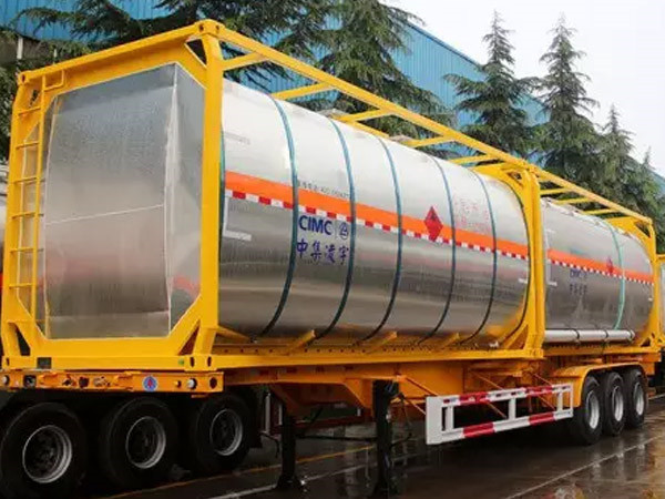 鋁合金箱式液體運(yùn)輸半掛車(chē)