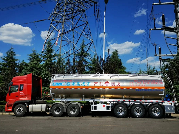 ?；愤\輸車