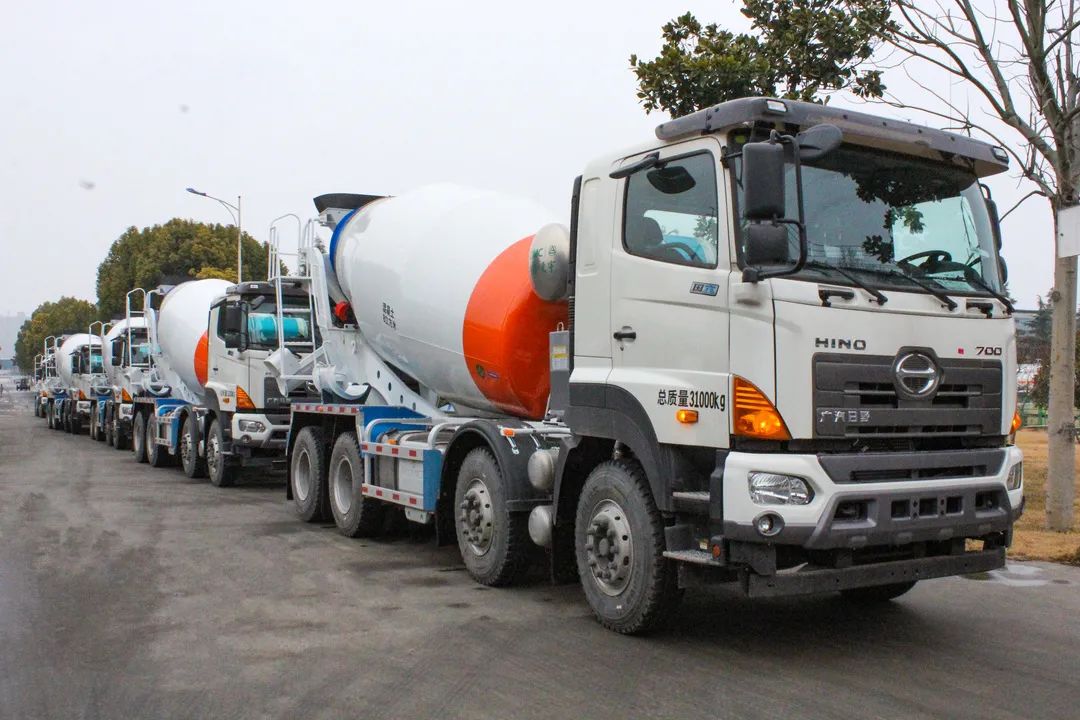 草長鶯飛二月天，凌宇攪拌赴前線！