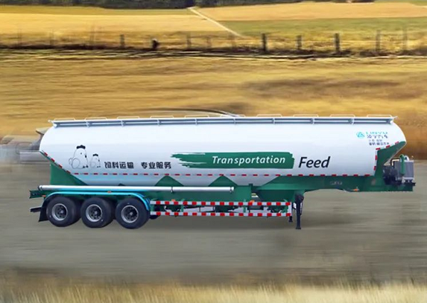 氣送飼料半掛車的優(yōu)勢是什么？