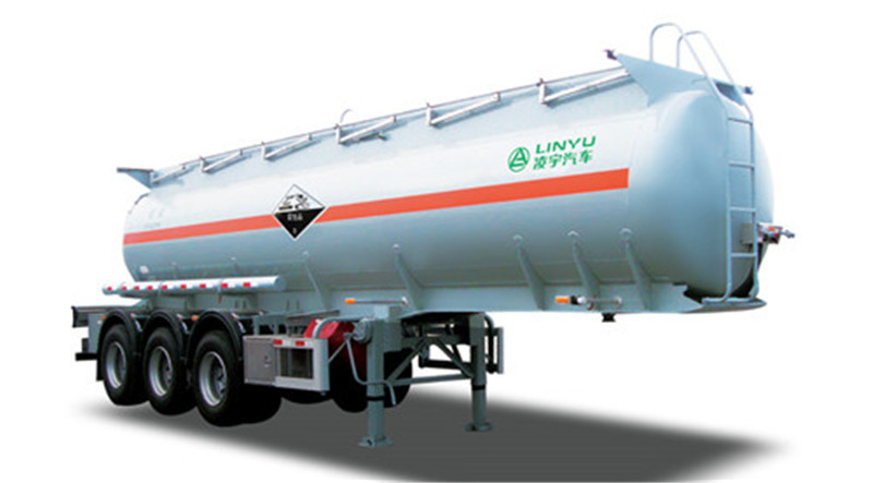 滿載氫氣瓶的?；奋嚭突炷翑嚢柢囅嘧? title=