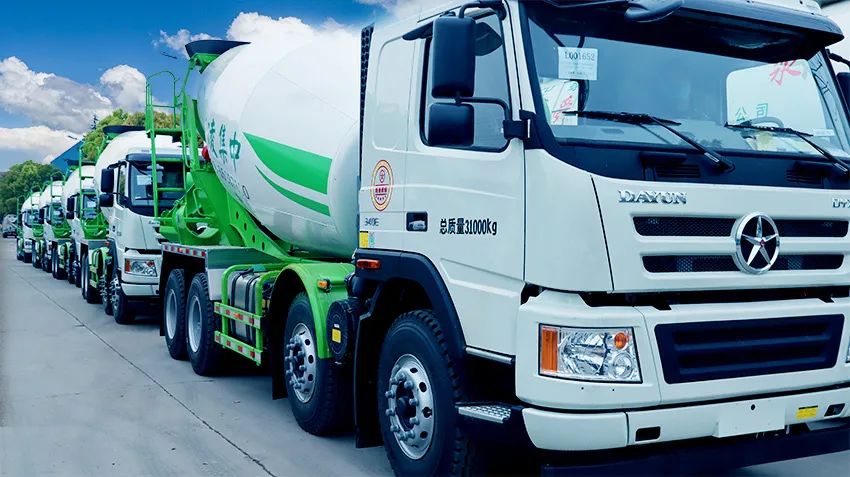 行家客戶一年內(nèi)入手幾十臺(tái)凌宇車 這次又看中“凌云”組合！