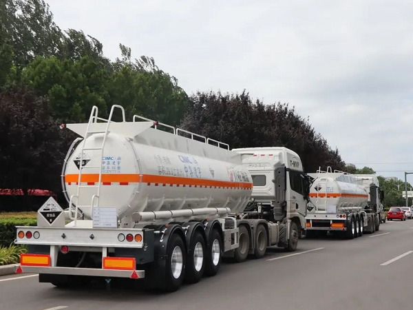 貴州新客戶一次性下單10臺(tái)車，凌宇液罐在業(yè)內(nèi)是真香……