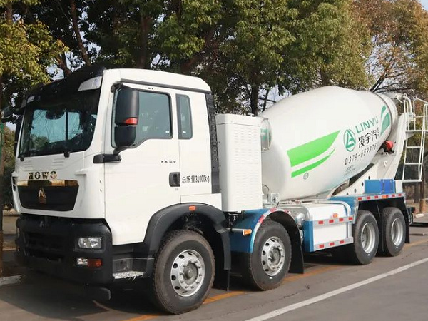 望“油”興嘆？別著急！凌宇電動(dòng)攪拌車了解一下！