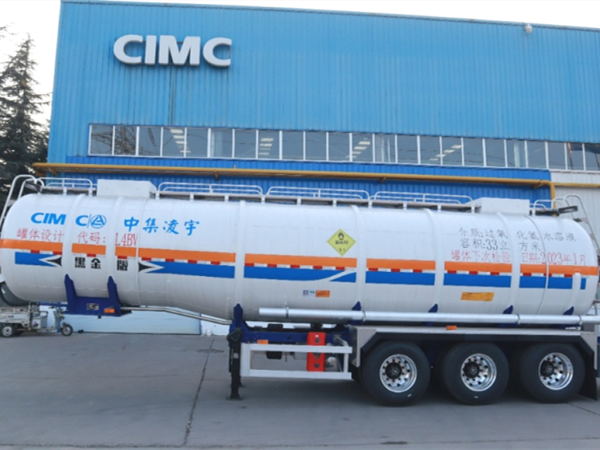 雙氧水運(yùn)輸怎么選？這款液罐告訴你答案！