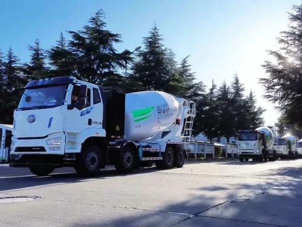 新聞關(guān)注丨國(guó)家發(fā)改委、財(cái)政部：2025國(guó)四重卡更高可補(bǔ)貼14萬(wàn)元；新能源重卡12月銷(xiāo)1.5萬(wàn)