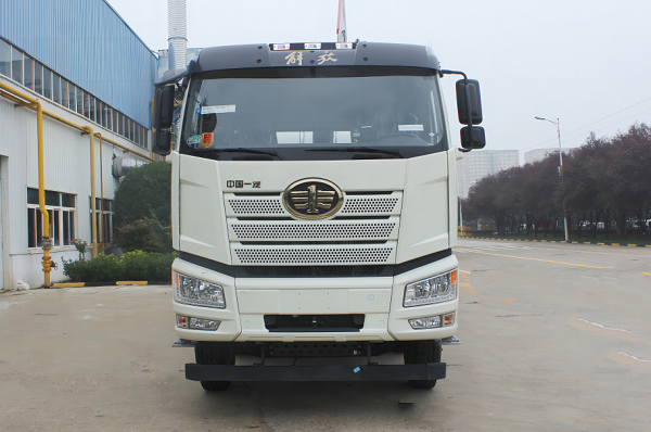 混動(dòng)攪拌車(chē)強(qiáng)勁優(yōu)勢(shì)詳解！攪拌車(chē)主新選擇！