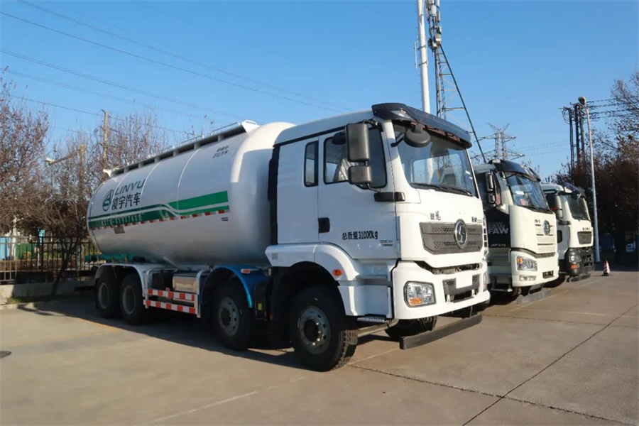 【重卡新聞】連續(xù)上漲！3月重卡銷近10萬輛！